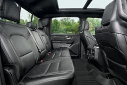 RAM 1500 thumbnail 2