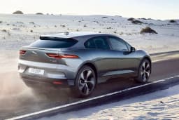 JAGUAR F-PACE thumbnail 1