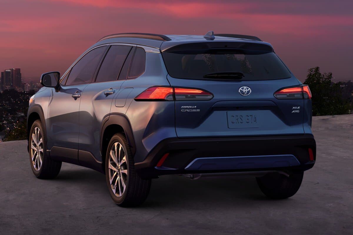 TOYOTA COROLLA CROSS