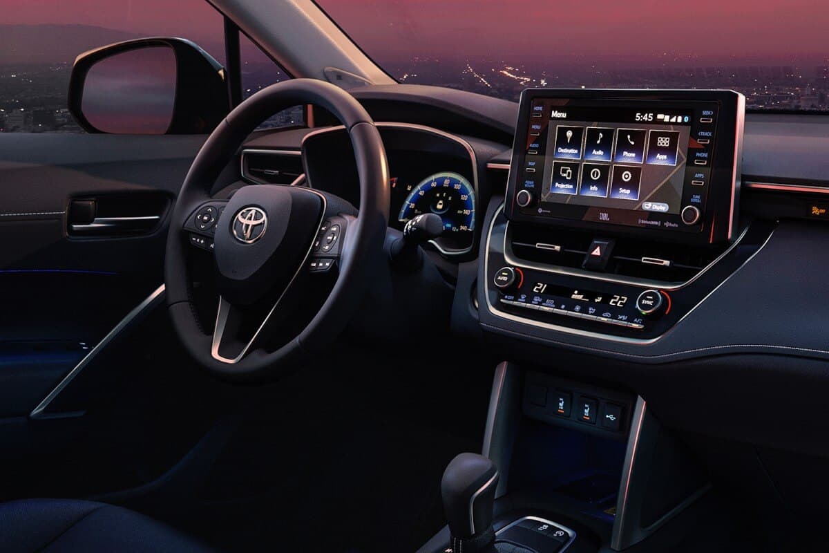 TOYOTA COROLLA CROSS