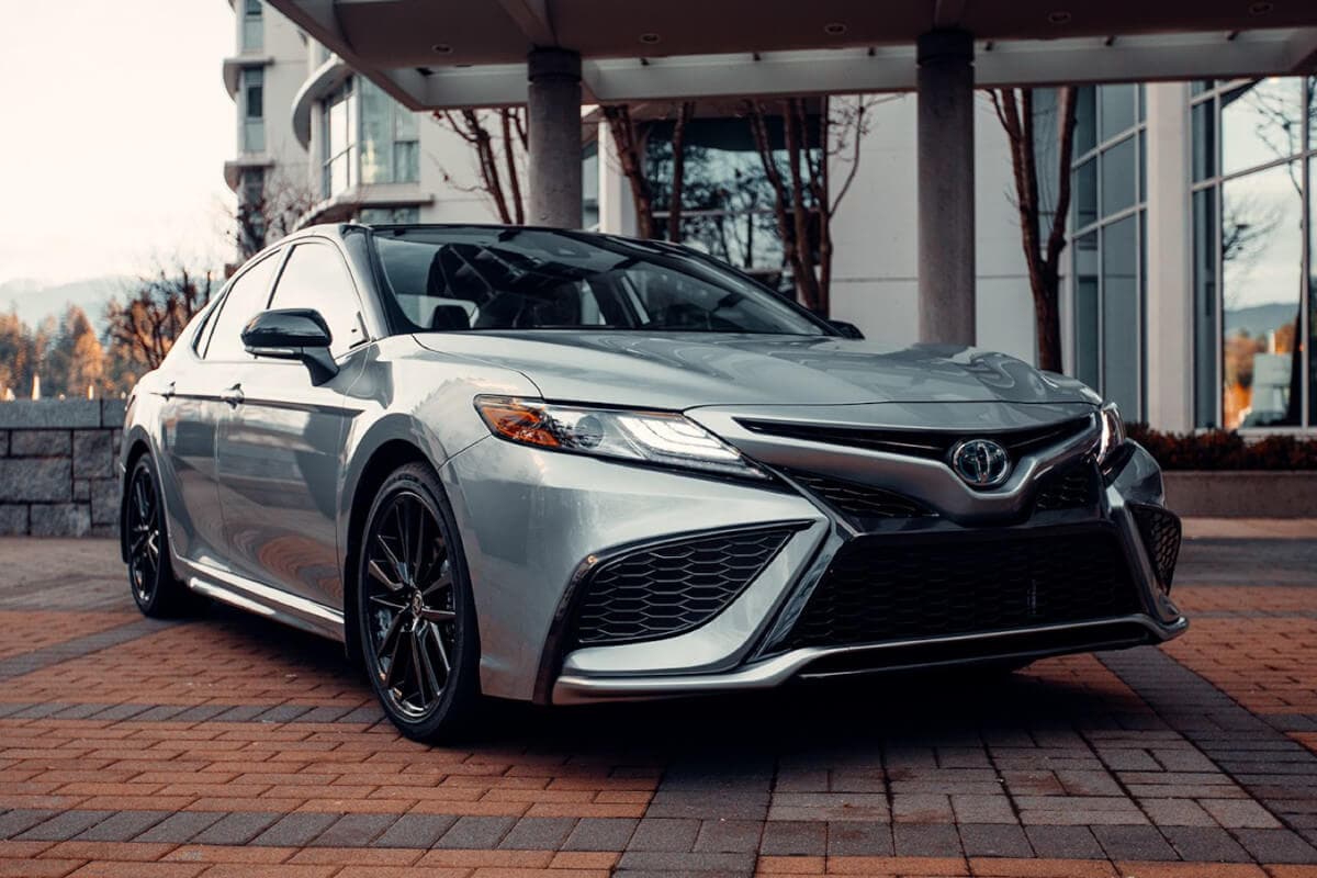 TOYOTA CAMRY