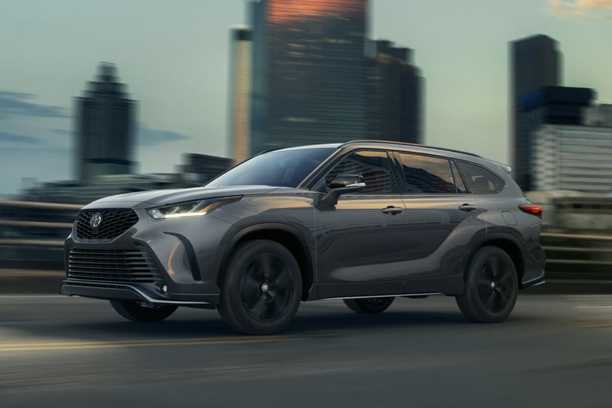 TOYOTA HIGHLANDER