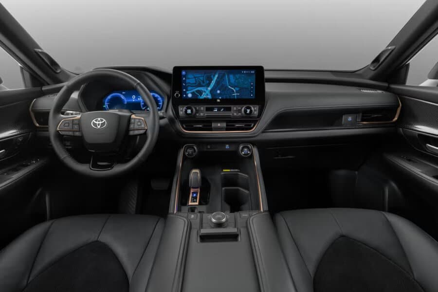 TOYOTA HIGHLANDER