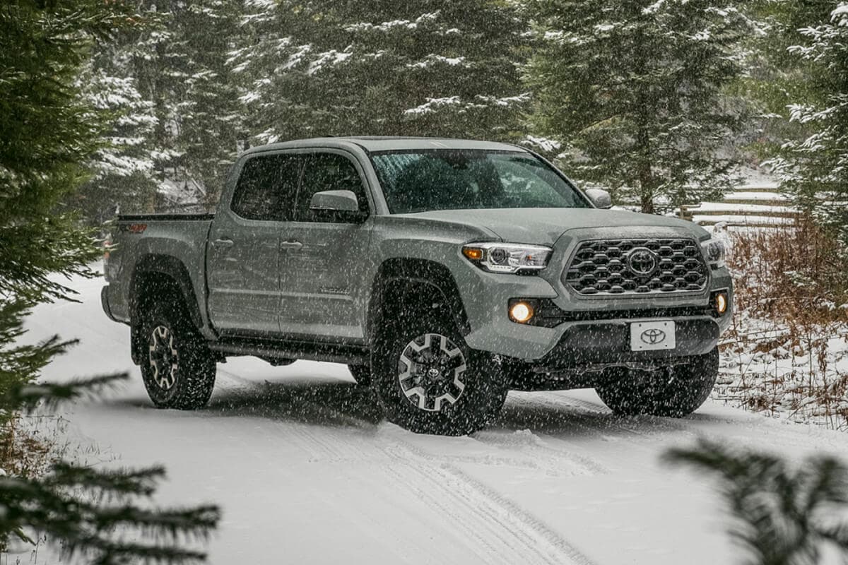 TOYOTA TACOMA